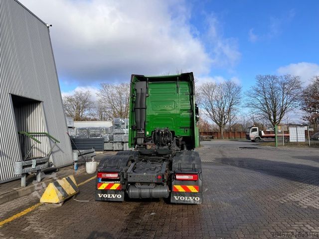 Schwerlast LKW/SZM VOLVO Volvo FH 500 3 Achser 6x2  6 x Vorhanden GGVS