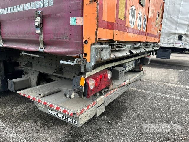 Open semitrailer with tarp Schmitz Cargobull Semitrailer Curtainsider Standard Hayon
