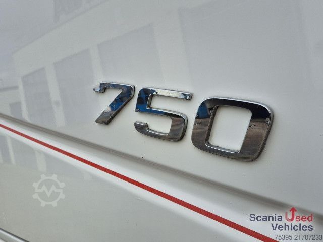 Flatbed truck Volvo FH 750 6X4 Hiab 232ES5 KOMPLETTZUG !!