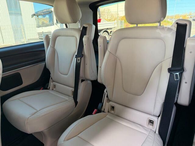 High-roof van Mercedes-Benz V 250 d AVA DISTRONIC AHK2,5to elektr Türen 360