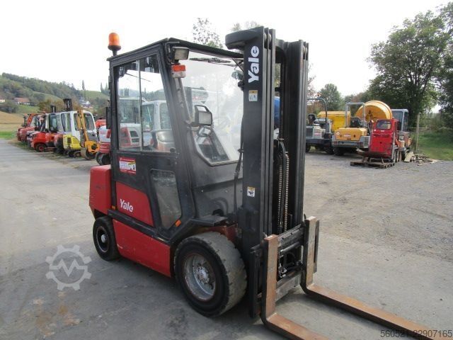 Dieselstapler Yale GDP30TF - Seitenschieber + Triplex-FH 4,95m