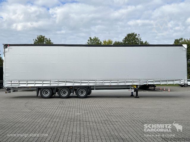 Auflieger mit Pritsche & Plane Schmitz Cargobull Curtainsider Mega Getränke