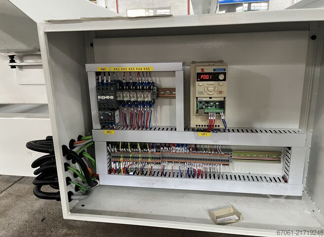 Zimmereimaschine Schmetterlingstisch für Holzbau TWINIX Core