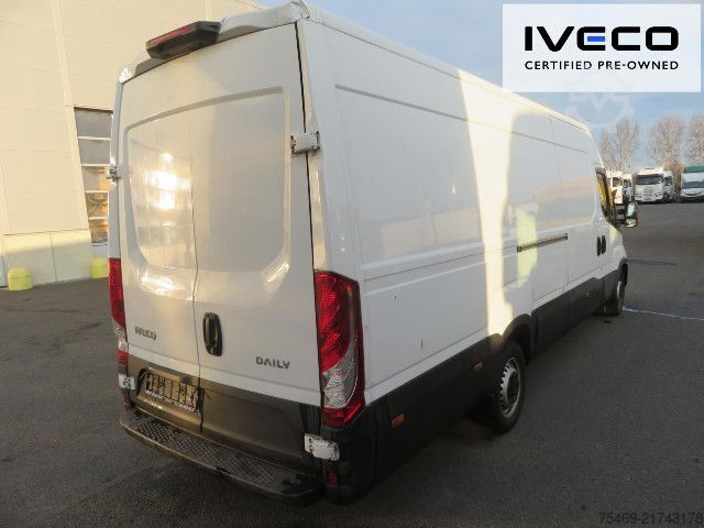 High top van IVECO 35S16A8V