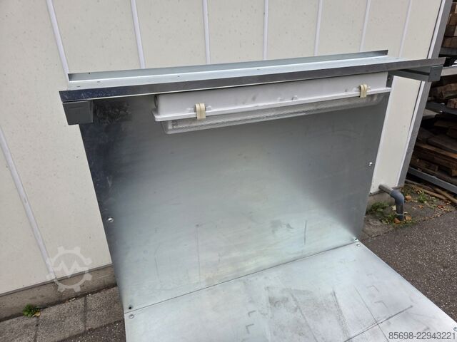 Work table aluminium frame, with a galvanised worktop 100 x 95 cm  