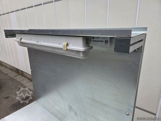 Work table aluminium frame, with a galvanised worktop 100 x 95 cm  