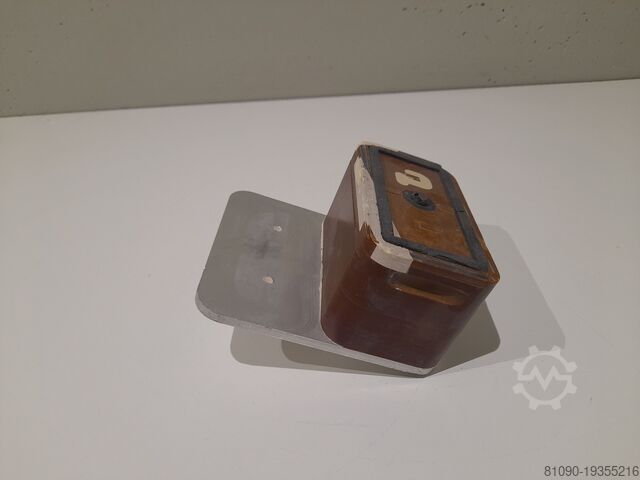 SUCTION CUP 131.5X75X74 WITH BASE BIESSE