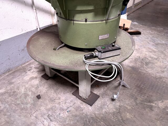 Vibratory feeder VIBRATORENTECHNIK SBS 7