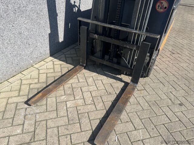 Still Heftruck Still R60-16 Triplo 490 Freelift Elektrisch 2000 STILL Heftruck Still R60-16 Triplo 490 Freelift Elektris