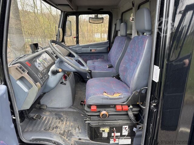 Mercedes-Benz Vario 814D box truck / camper / food truck / race team vehicle with rear tail lift Eur MERCEDES-BENZ vario 814 D