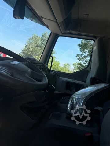 Box truck DAF LF 290