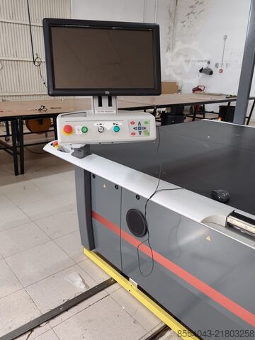 Fabric cutting machine Lectra Vector Fashion iQ50