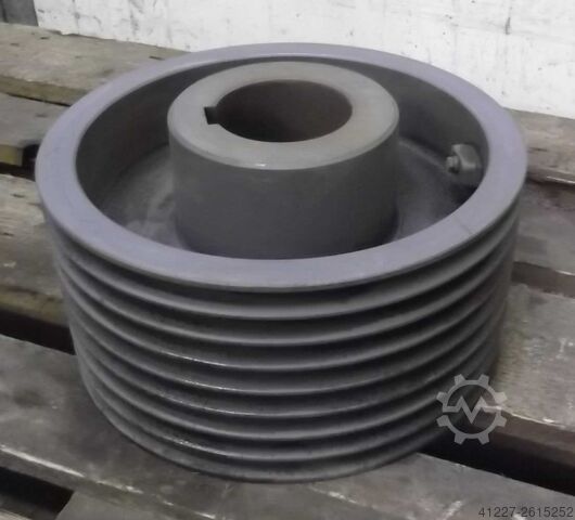 V-belt pulley 8 grooved Guss SPB 322-8 (17 mm)