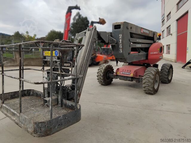 Articulated boom lift Manitou 160ATJ