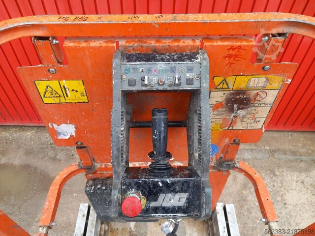 Scissor lift JLG 2030ES