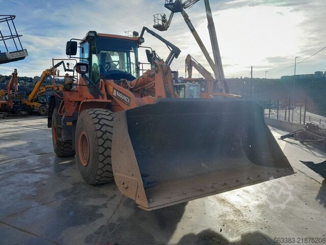 Wheel loader Doosan DL300