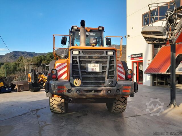 Wheel loader Doosan DL300