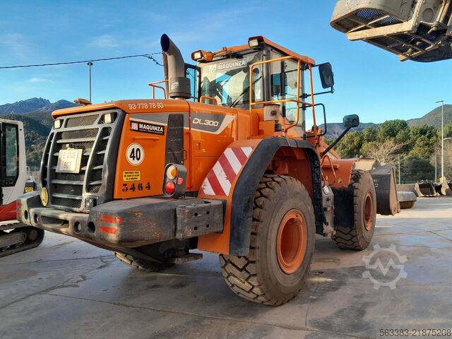 Wheel loader Doosan DL300