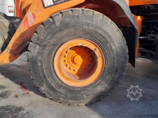 Wheel loader Doosan DL300