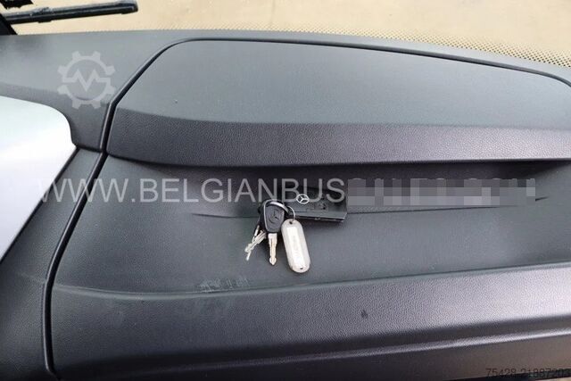 Motor coach Mercedes-Benz Tourismo 16RHD M/2 / New Model