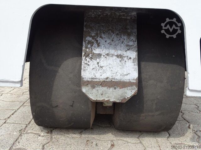 Four-way side loader Hubtex MQ50 - TRIPLEX - Batterie 2025