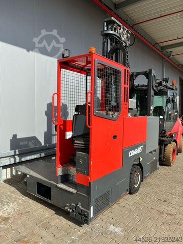 Four-way side loader Combilift C3000STE