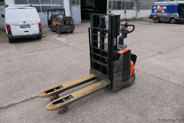 Hochhubwagen bt SWE 200D Batterie 16/2021