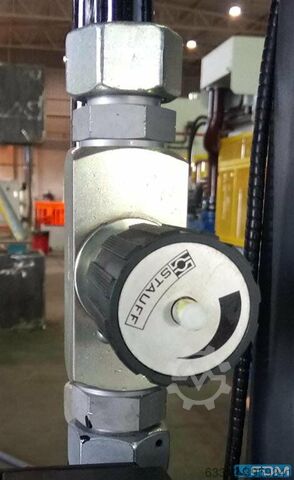 Four Column Press - Hydraulic Hidrobrasil 200T Viersäulenpresse