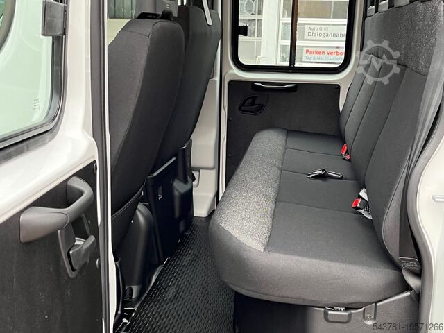 Minibus IVECO Daily 35S12D DOKA Pritsche AHK CarPlay 7Sitze
