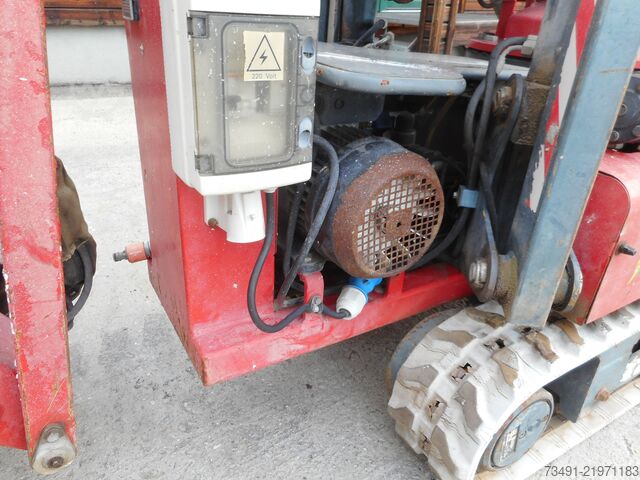 Mobile work platform Hinowa Goldlift 14.70