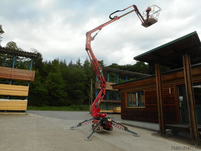 Mobile work platform Hinowa Goldlift 14.70