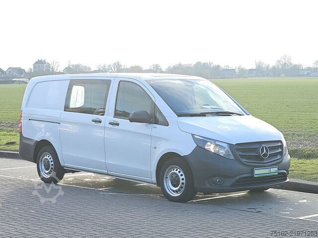 High-roof van MERCEDES-BENZ VITO 114 L2 2x Schuif Autom.