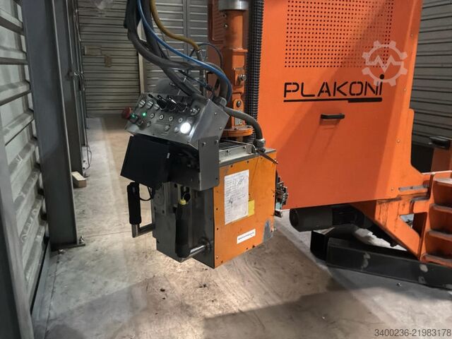 Cleaning machine Plakoni 