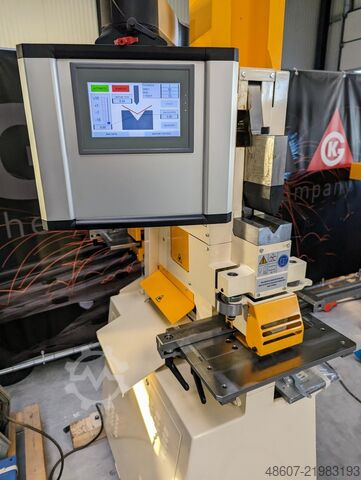 Steelworker GEKA Bendicrop 50 mit Steuerung