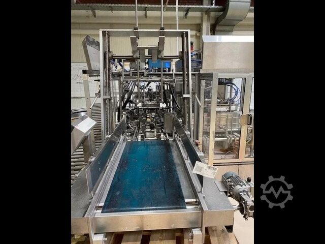 Used SIG Comibloc fruit juice filling line 2004 - 5000 cartons/hour ECOLAB CFA406-32