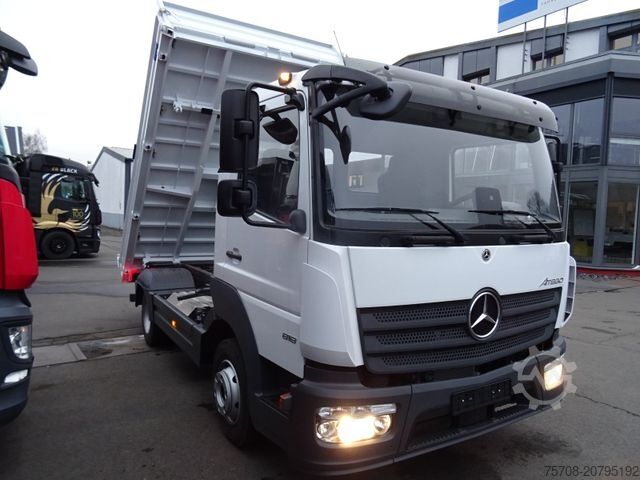 Three-way tipper van MERCEDES-BENZ 818 Atego*Meiller Kipper*2x AHK*Diff.*Neuzustand
