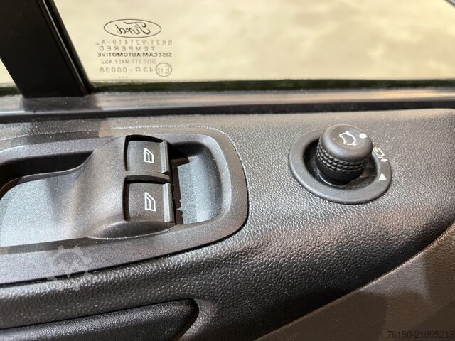 Panel van Ford Transit Custom 280 2.0 TDCI L1H1 Trend 130 PK A...