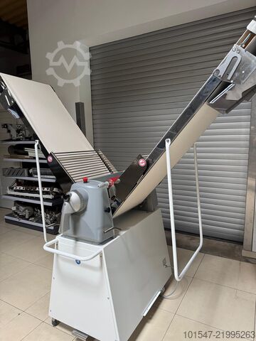 Semi-automatic dough sheeter Rondo SWL 640