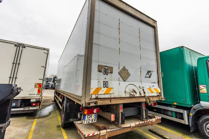 RENAULT MIDLUM 270(18T)+DHOLLANDIA+MOTEUR HS RENAULT MIDLUM 270(18T)+DHOLLANDIA+MOTEUR HS