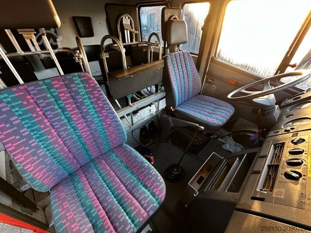 Customized van MERCEDES-BENZ 711 D 4x2 Feuerwehr