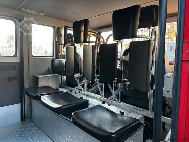 Customized van MERCEDES-BENZ 711 D 4x2 Feuerwehr