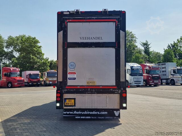 Cattle transport Volvo FH 460 Berdex 3 deck livestock - Loadlift - Lif...
