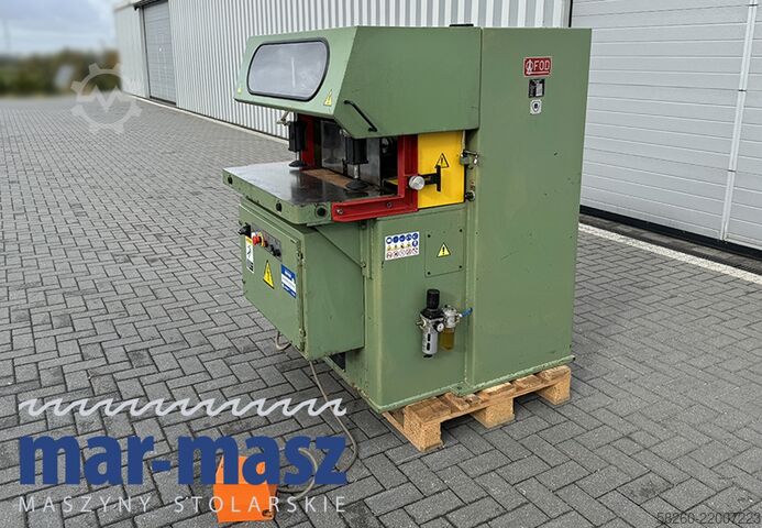 Profile milling machine for profiles FOD BYDGOSZCZ* FFBA-500 do sztachet / do zacięć węgłowy