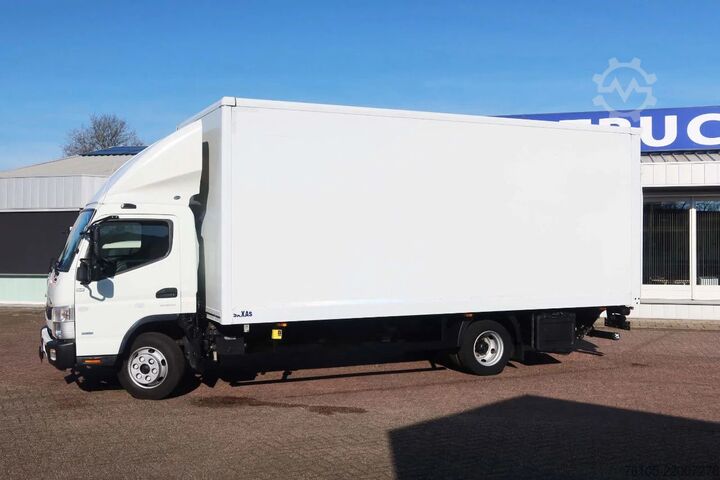 Box body Mitsubishi Canter Fuso Bak + klep