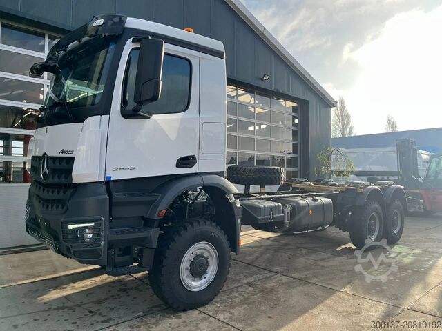 Chassis with cab Mercedes-Benz Arocs 3340 A 6x6 Chassis cabin