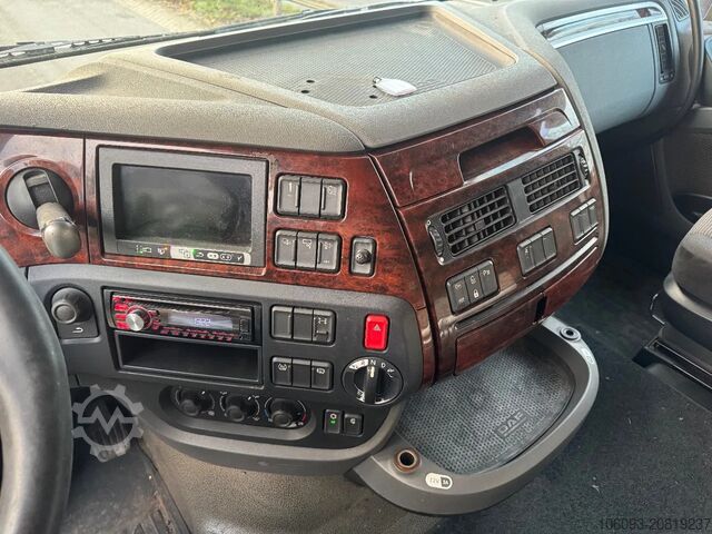 Standard-SZM DAF XF 440 Spacecab