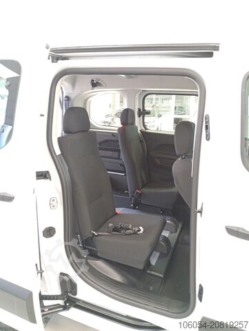 Behindertentransporter FIAT Doblo Kombi