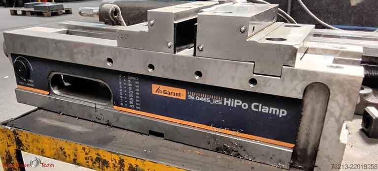 Vertical machining center HAAS VF-4SS