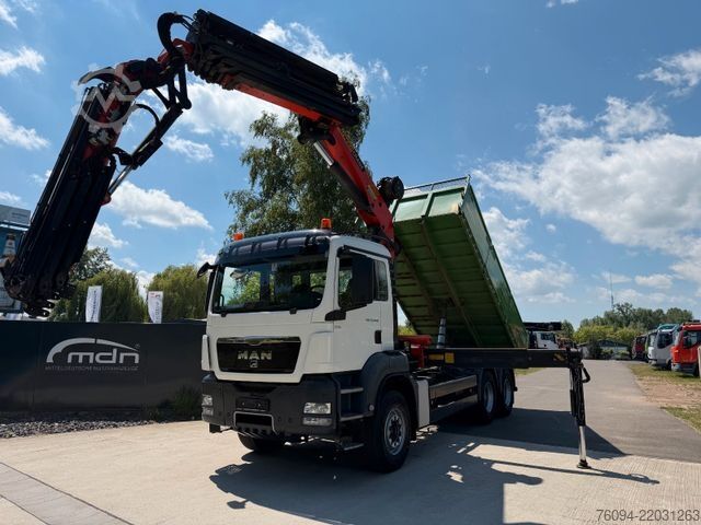 Tipper truck MAN TGS 33.440 6x4 KRAN 28m FUNK+Jib+Seilwinde 5./6.
