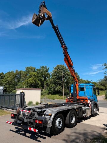 Tipper truck MERCEDES-BENZ Antos 2533 Abrollkipper KRAN FUNK lift/lenk